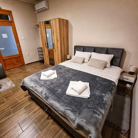Dorce Apartmani Horgos Extérieur photo
